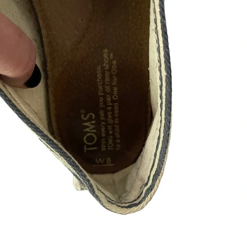 Toms navy university